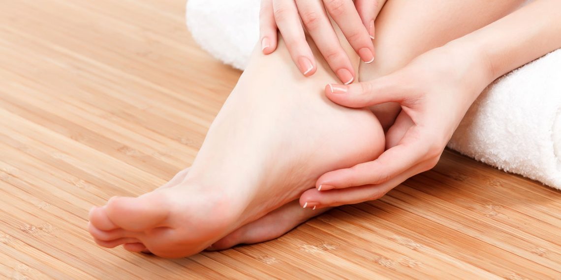 Peeling e a importância do cuidado com os pés