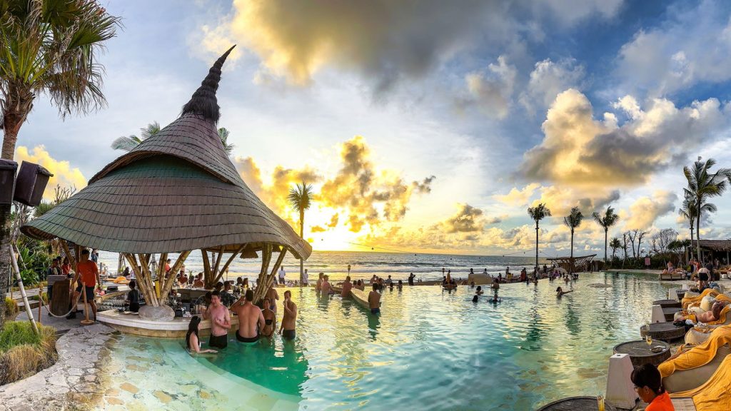 Praia Petitenget - Créditos: depositphotos.com / worldpitou@gmail.com