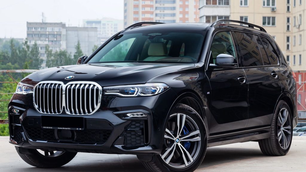 BMW x7 - Créditos: depositphotos.com / AleksandrKondratov