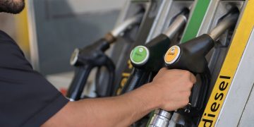 Bomba de posto de combustível - Créditos: depositphotos.com / TriangleProd