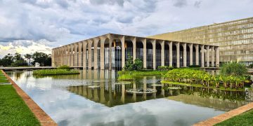 Itamaraty HQ Diplomatas - Créditos: depositphotos.com / Alisonnunes