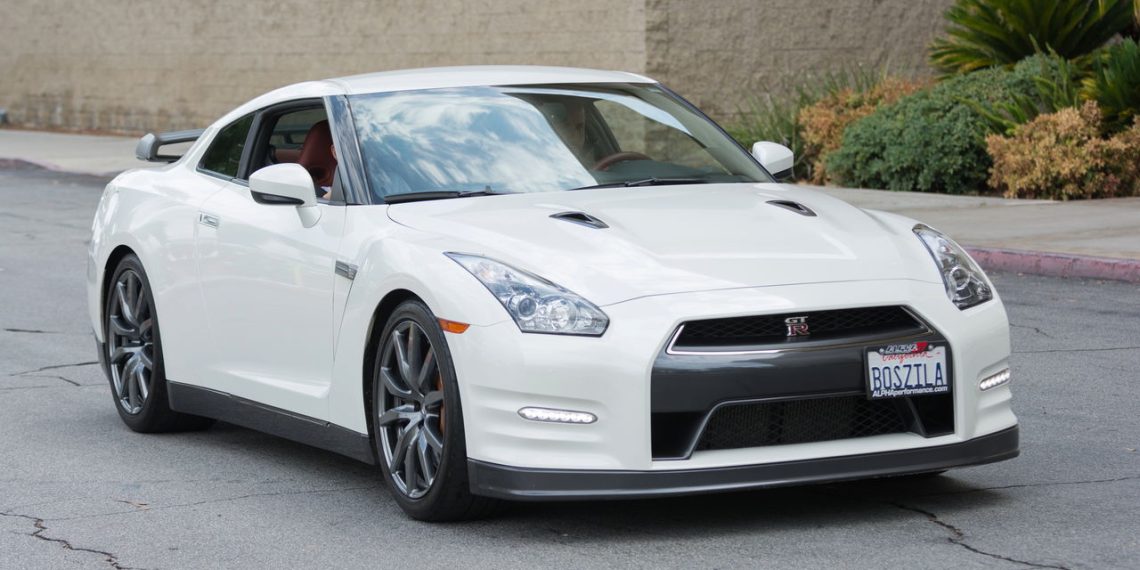 Nissan GT-R - Créditos: depositphotos.com / bettorodrigues