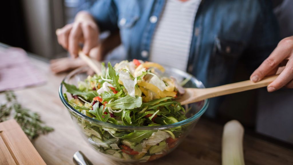 Salada - Créditos: depositphotos.com / ArturVerkhovetskiy