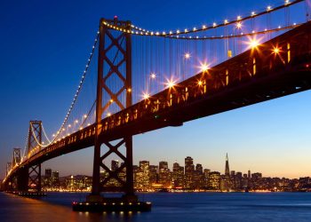 Golden Gate - Créditos: depositphotos.com / dibrova