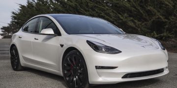 Tesla Model 3 - Créditos: depositphotos.com / SvetlanaSF