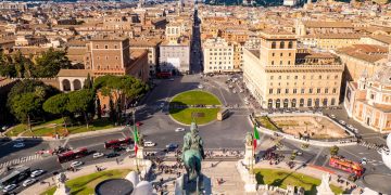 Piazza Venezia. Roma - Créditos: depositphotos.com / calinstan