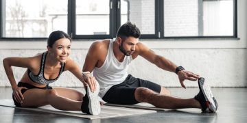 Alongamento - Créditos: depositphotos.com / VitalikRadko