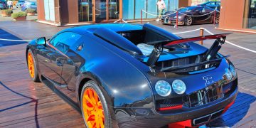 Bugatti Veyron - Créditos: depositphotos.com / AlKan32