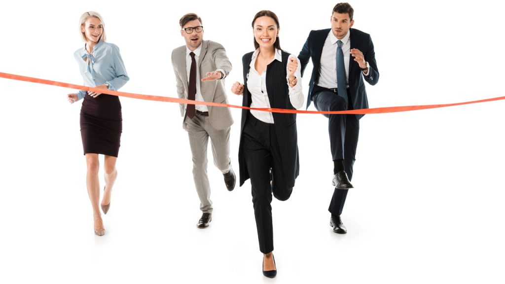 Representação de pessoas correndo para chegar primeiro - Créditos: depositphotos.com / AndrewLozovyi