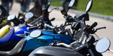 Motos estacionadas - Créditos: depositphotos.com / macondos