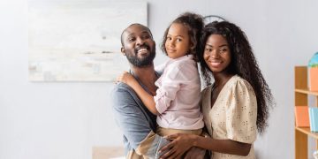 Família - Créditos: depositphotos.com / AndrewLozovyi