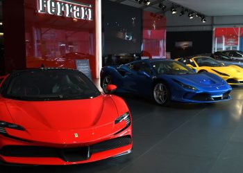 Ferrari SF90 - Créditos: depositphotos.com / Dan74