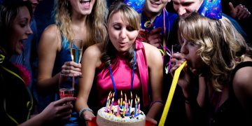 Festa - Créditos: depositphotos.com / val_th