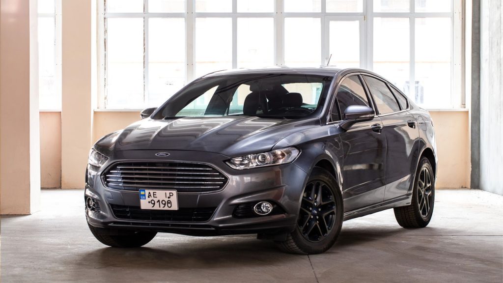 Ford Fusion Titanium - Créditos: depositphotos.com / baronvsp89