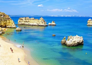 Lagos, Portugal - Créditos: depositphotos.com / nilaya