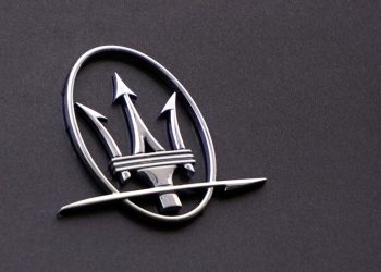 Maserati logo - Créditos: depositphotos.com / sania01