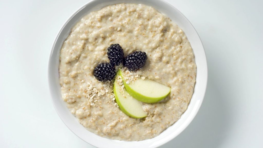 Mingau de aveia com banana - Créditos: depositphotos.com / ajafoto