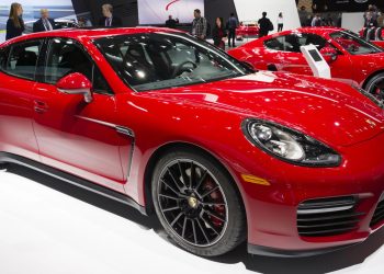 Porsche Panamera - Créditos: depositphotos.com / edaldridge