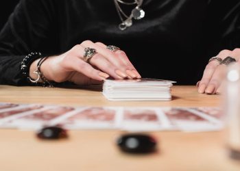 Astrologia e signos - Créditos: depositphotos.com / AndrewLozovyi