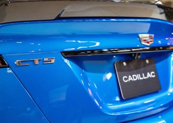 Cadillac CT5 - Créditos: depositphotos.com / egunes_