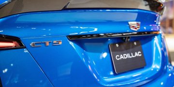 Cadillac CT5 - Créditos: depositphotos.com / egunes_