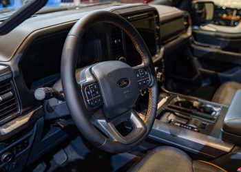 Ford F-150 - Créditos: depositphotos.com / egunes_