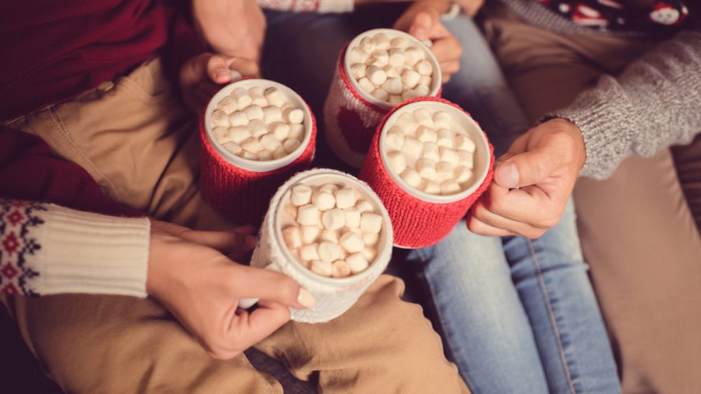 Chocolate quente com marshmellow - Créditos: depositphotos.com / GeneGlavitsky