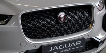 Frente do Jaguar I-PACE - Créditos: depositphotos.com / info.cineberg.com