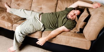 Homem sedentário - Créditos: depositphotos.com / txking