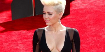 Miley Cyrus - Créditos: depositphotos.com / PopularImages