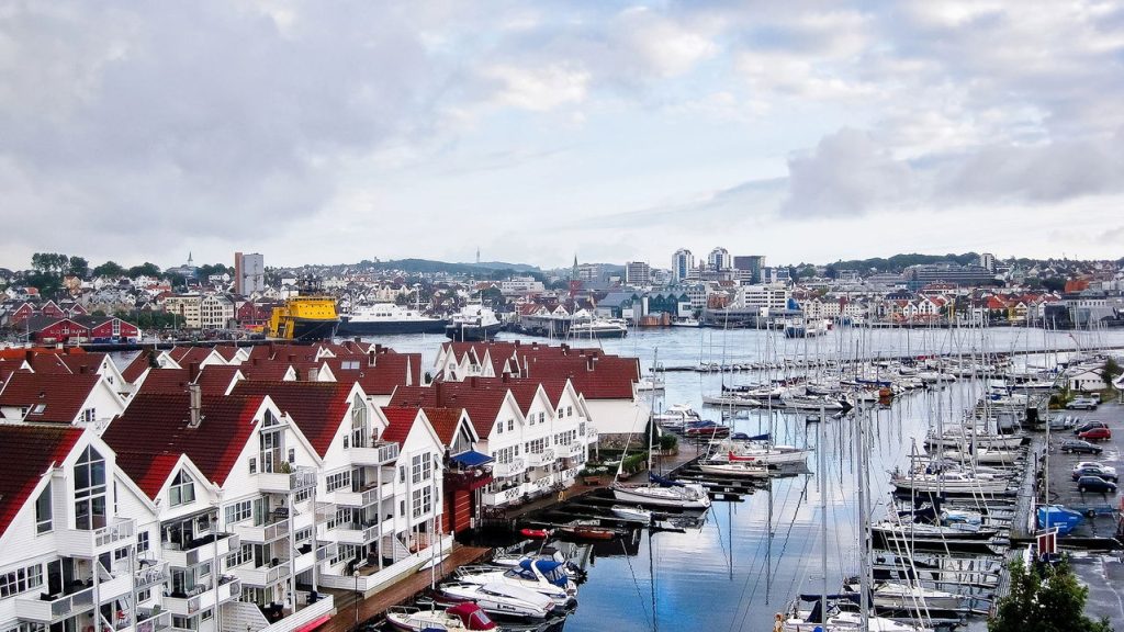 Stavanger, Noruega - Créditos: depositphotos.com / sergeialyoshin