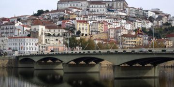 Coimbra, PT - Créditos: depositphotos.com / surkovdimitri