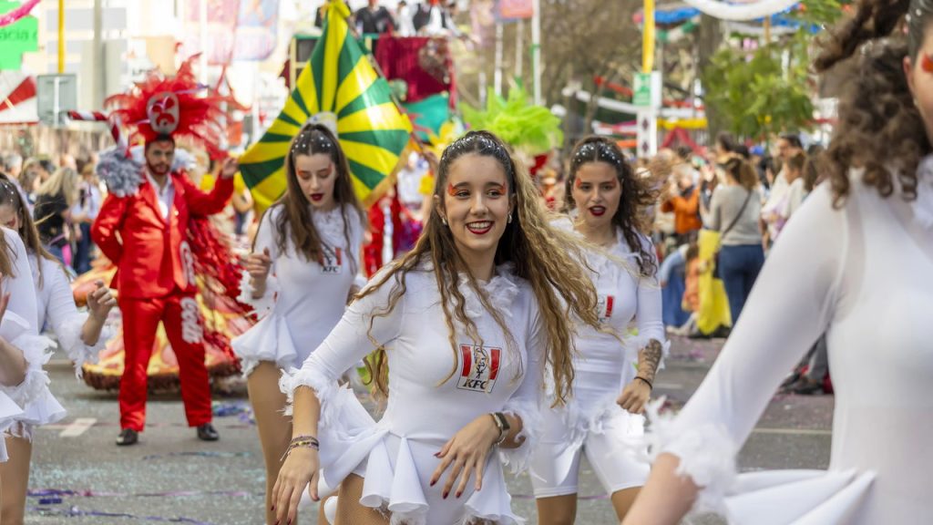 Desfile de carnaval - Créditos: depositphotos.com / membio