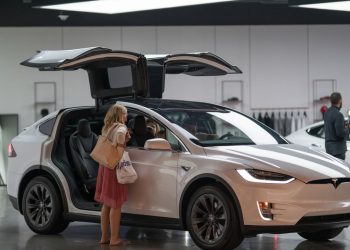 Tesla Model X - Créditos: depositphotos.com / felixtm