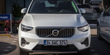 Volvo XC60 - Créditos: depositphotos.com / everyonensk