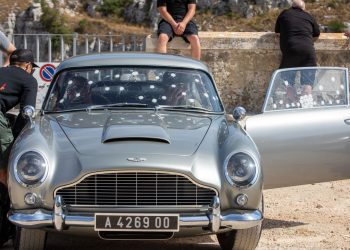 Aston Martin DB5 - Créditos: depositphotos.com / wjarek