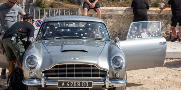 Aston Martin DB5 - Créditos: depositphotos.com / wjarek