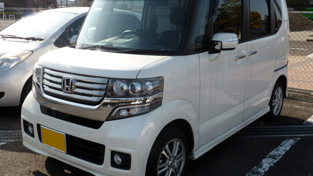 Honda N-Box - Wikimedia Commons