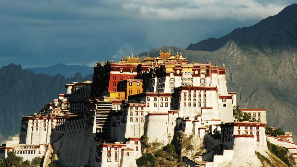 Lhasa Tibet - Créditos: depositphotos.com / bbbbar