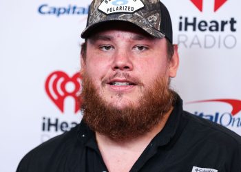Luke Combs - Créditos: depositphotos.com / Image Press Agency