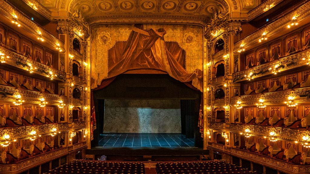 Teatro Colón - Créditos: depositphotos.com / RudiErnst
