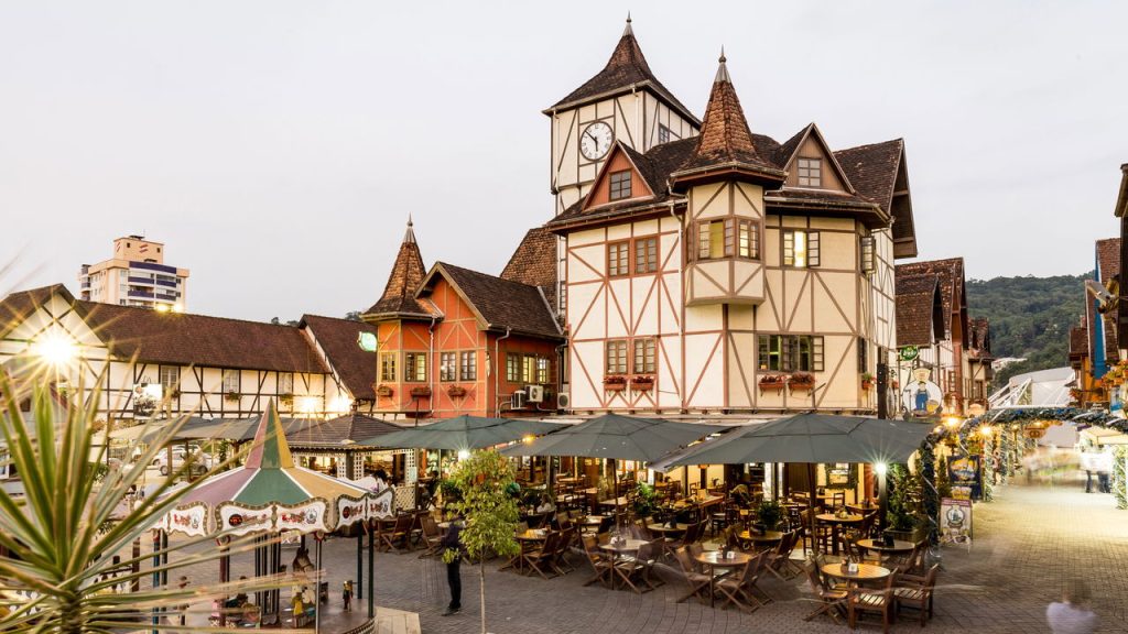 Vila Germânica, Blumenau - Créditos: depositphotos.com / paulobaqueta