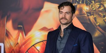 Henry Cavill - Créditos: depositphotos.com / Featureflash