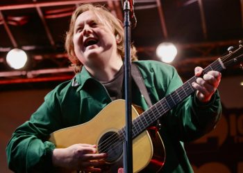 Lewis Capaldi - Créditos: depositphotos.com / thenews2.com