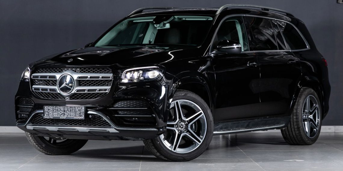 Mercedes-Benz GLS - Créditos: depositphotos.com / everyonensk