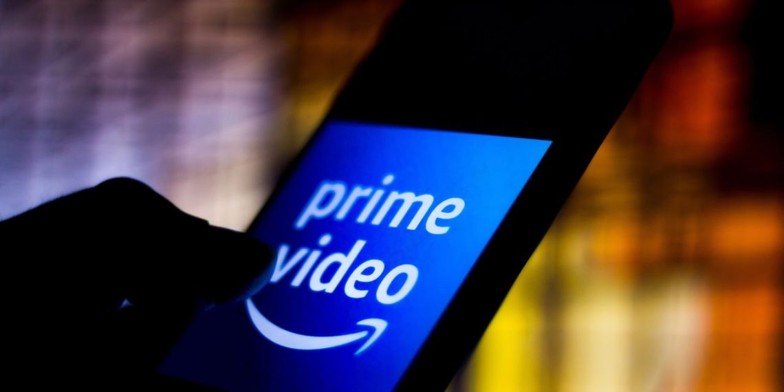 Prime Video no celular - Créditos: depositphotos.com / rafapress