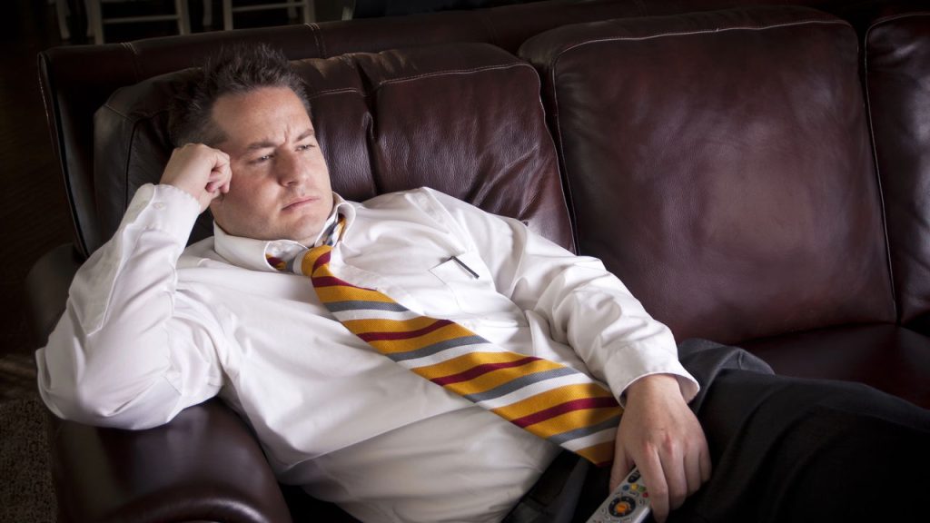 Homem com preguiça - Créditos: depositphotos.com / yobro10
