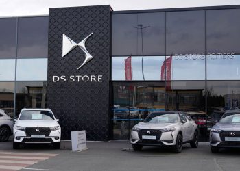 Concessionária da Citroën DS - Créditos: depositphotos.com / OceanProd