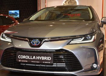Toyota Corolla Hybrid - Créditos: depositphotos.com / autodatanet