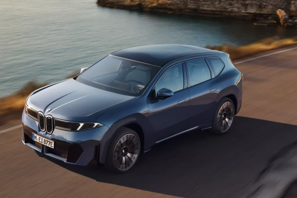 BMW iX3 - Divulgação: BMW